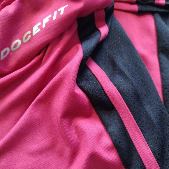 ‼️NEW‼️ Docefit athletic work-out 2 pc set size Medium - Picture 4 of 8